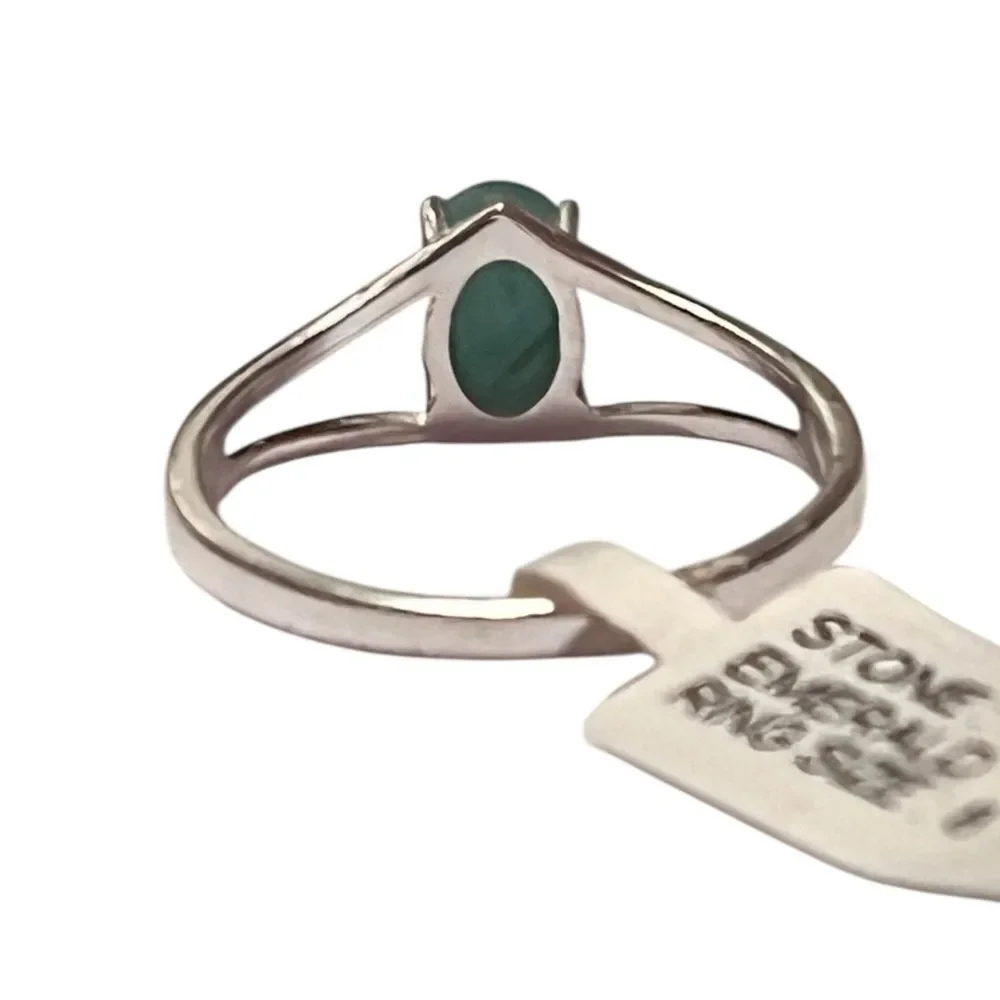 Stunning Artisan Sterling Silver Genuine Emerald Ring Size 6
